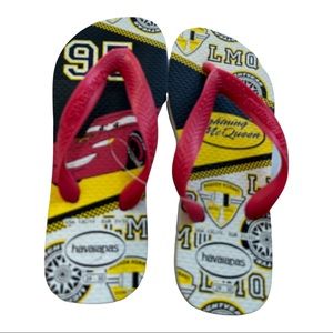 HAVAIANA'S RED FLIP FLOP SANDALS HUDSON HORNET RACING SERIES GRAPHIC SIZE 13C/1Y